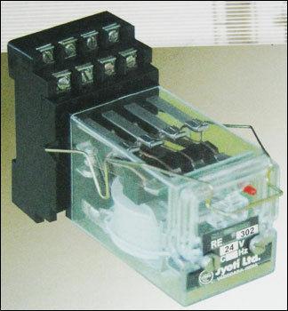 Auxiliary Relay (Voltage Operated Plug-In-Type)