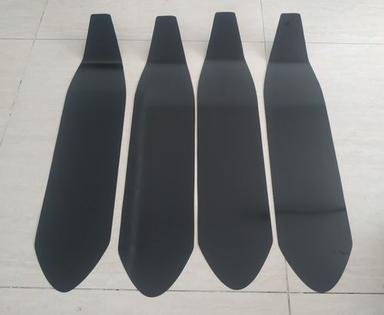 Black Color Fiberglass Blade For Diving Fins Dimension(L*W*H): 85*19*7  Centimeter (Cm)