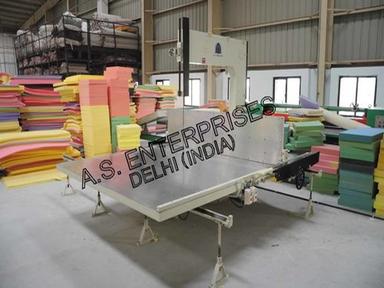 Vertical Foam Cutting Machine Capacity: 11 Block Kg/Hr