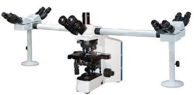 Multi Viewing Microscope Application: Laboratory