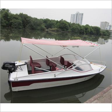 Six Seater Speed Boat Engine Type: Inboard