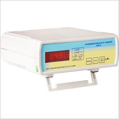 Conductivity Meter Usage: Laboratory