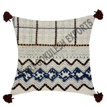 Handmade Cotton Cushion Covers For Christmas Decoration Dimensions: 45X45  Centimeter (Cm)