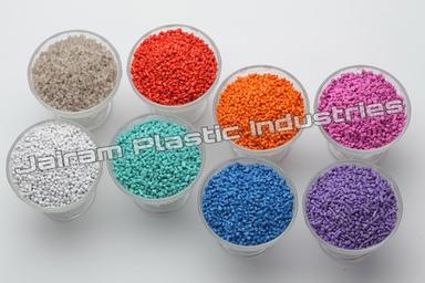 Red Recycle Polymer Granules