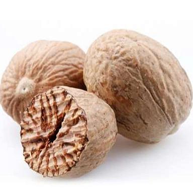 Brown Natural Dried Nutmeg