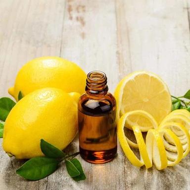 Natural Lemon Oil Purity: 99.9%