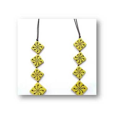 Yellow Acrylic Rectangle Necklace Gender: Female