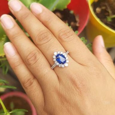 Natural Sapphire Gemstone Silver Ring Gender: Women