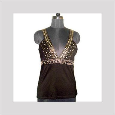 Various Colors Are Available Sleeveless Embroidered Ladies Tops 