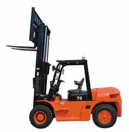 7t Counterbalance Diesel Forklift Truck