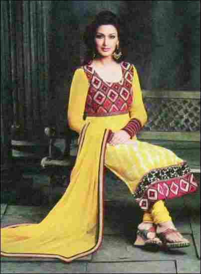 Fashionable Salwar Kameez