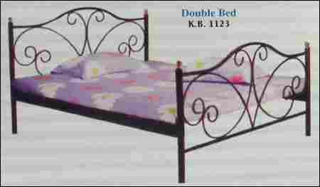 Double Bed (K B 1123)