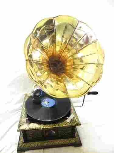 Antique Gramophones (HMV)