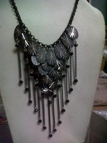 Black Metal And Chain Necklace