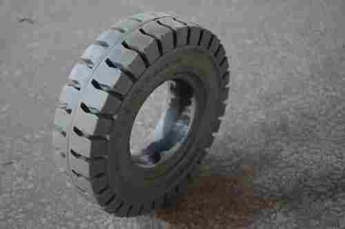 Resilient Non-marking Solid Tyre 3.00x5 for JLG Forklift