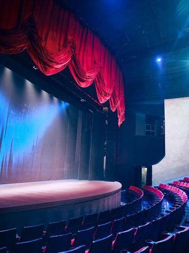 Durable Motorized Vertical Stage Curtain