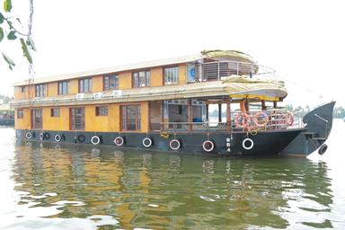 Kerala Beautiful Boat House Trip Services