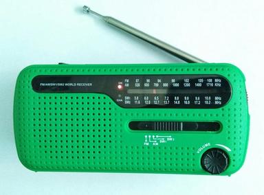 Green Portable Dynamo Solar Radio