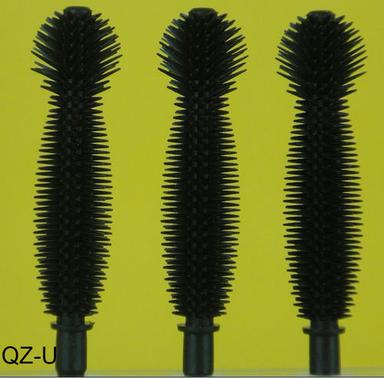 Oval Silicone Nylon Plastic Makeup Brush