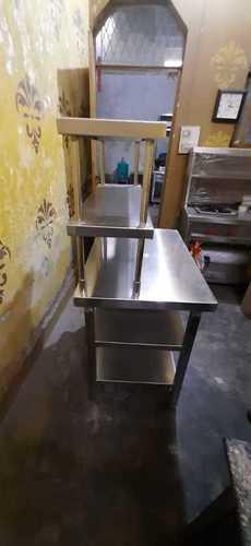 Stainless Steel Pick Up Tables Use: Hotel