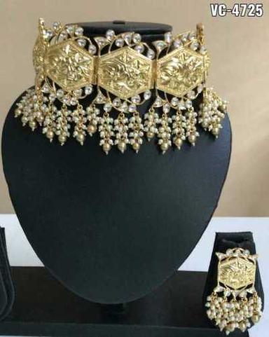 Kundan Necklace Set With Earrings 4725