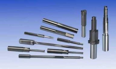 Pcd Reamers And Inserts Capacity: 100 Pcs/Min