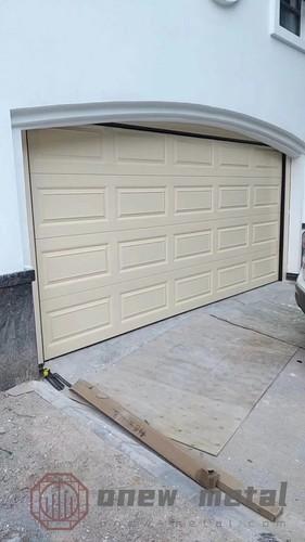 Customized Automatic Aluminium Garage Door