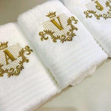 Embroidered Cotton Bath Towel With High Absorbency Quality Age Group: Adults