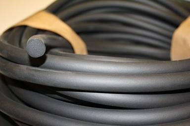 Light Weighted High Strength Glossy Finish Plain Extruded Rubber Cord