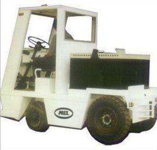 Battery Operated Tow Truck Lifting Capacity: Vary Tonne