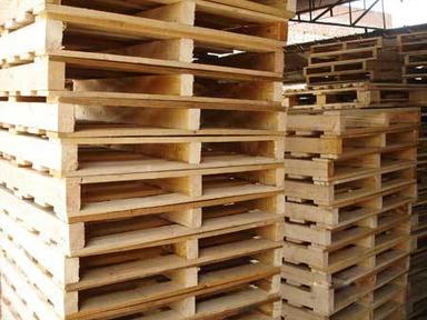 Wood Brown Recycled Wooden Pallets