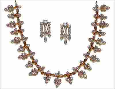 Beautiful Diamond Necklace Set