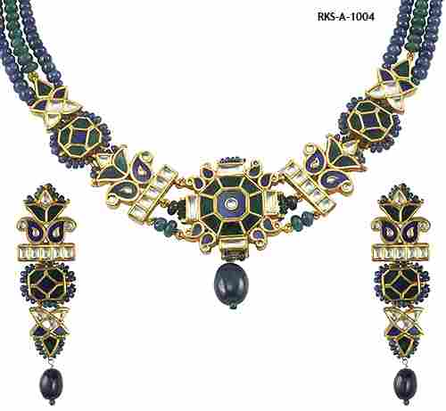 Womens Kundan Necklace Set