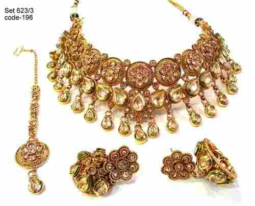 Antique Kundan Necklace Gold Set