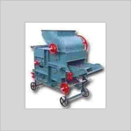 Mobile Groundnut Decorticator with Shaker