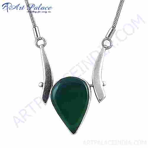 Green Onyx Gemstone Silver Necklace 