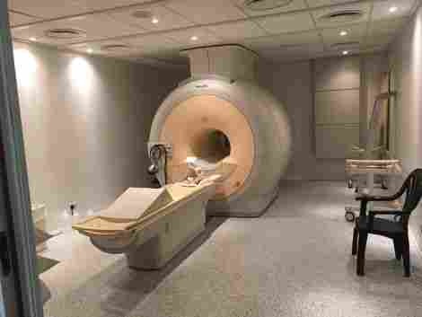 Philips Intera Achieva 3.0T MRI Scanner