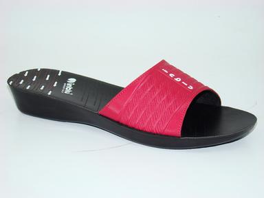 Black Closed Upper Ladies Slipper