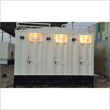 Bunk House With Toilet