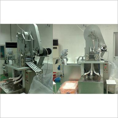 Automatic Three Hole Round Cosmetic Cotton Pad Making Machine
