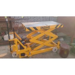 Hydraulic Scissor Lift Table Lifting Capacity: 0.3-0.5 Ton
