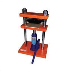 Dumbbell Cutting Press