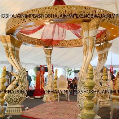 Peacock Pillar Mandap Capacity: 3-4 Person