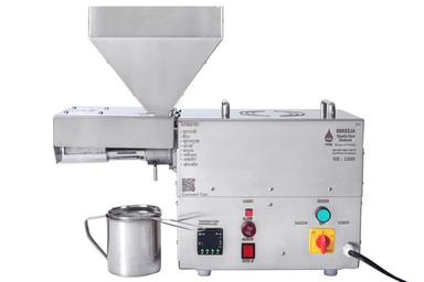 Steel 1200 W Screw Press Oil Machine