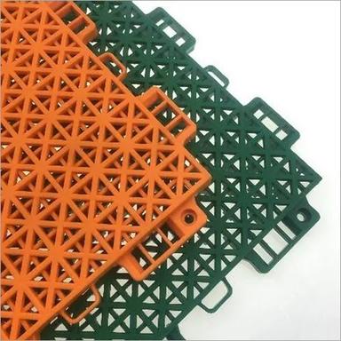 Greens Plastic Sports Flooring