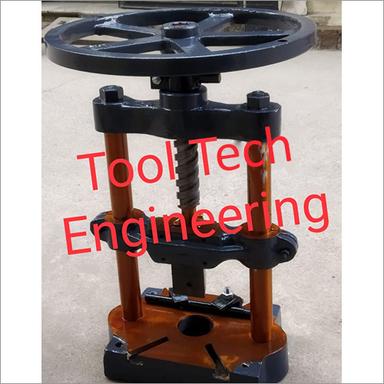 Industrial Paper Punch Machine