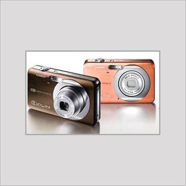 OPTICAL ZOOM DIGITAL CAMERA