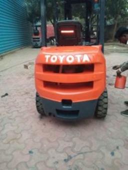 Energy Efficient Used Forklift Machine Lifting Height: 4.5  Meter (M)