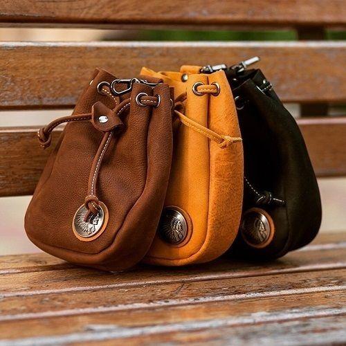 Large vintage bag Dark brown canvas and grained leather…