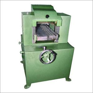 Extra Moulding Machine
